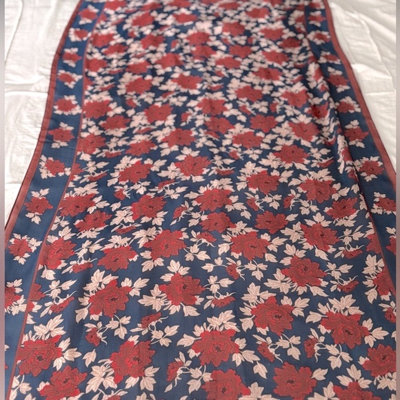 Floral Statement Scarf - Navy and Red - Picture 4 of 4